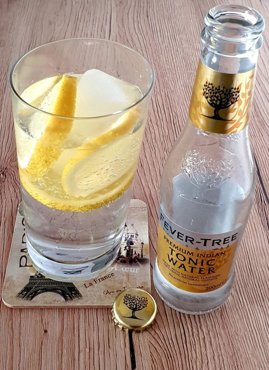 Wie Viel Tonic Water Für 1 Flasche Gin FAQ: Wie trinkt man Gin? Und mehr Wissenswertes - Gin kaufen