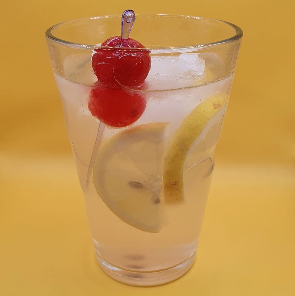 Tom Collins Cocktail ist ein ähnliches Rezept wie der Gimlet